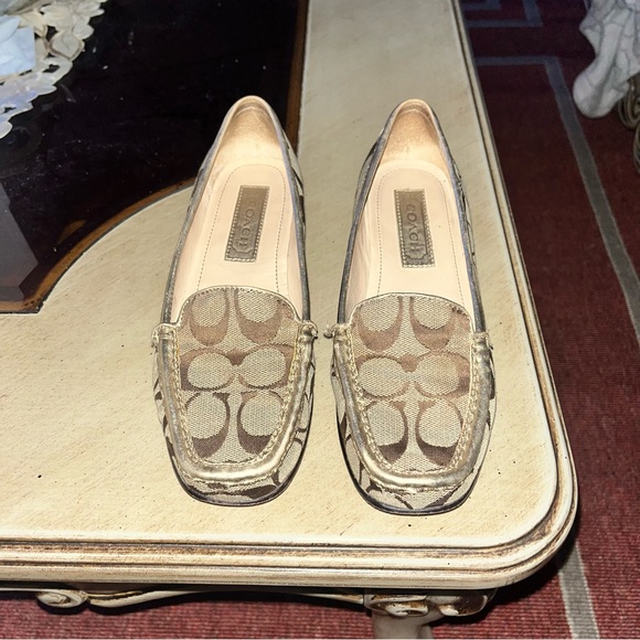 COACH Women’s Driver Loafer - Picture 2 of 6